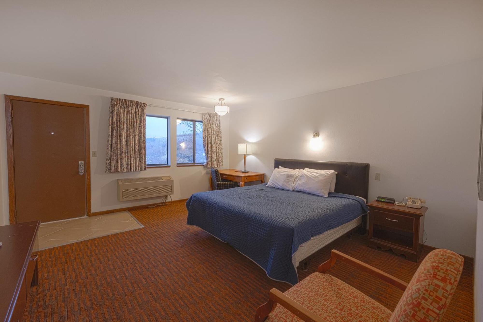 Inn And By Oyo 2*