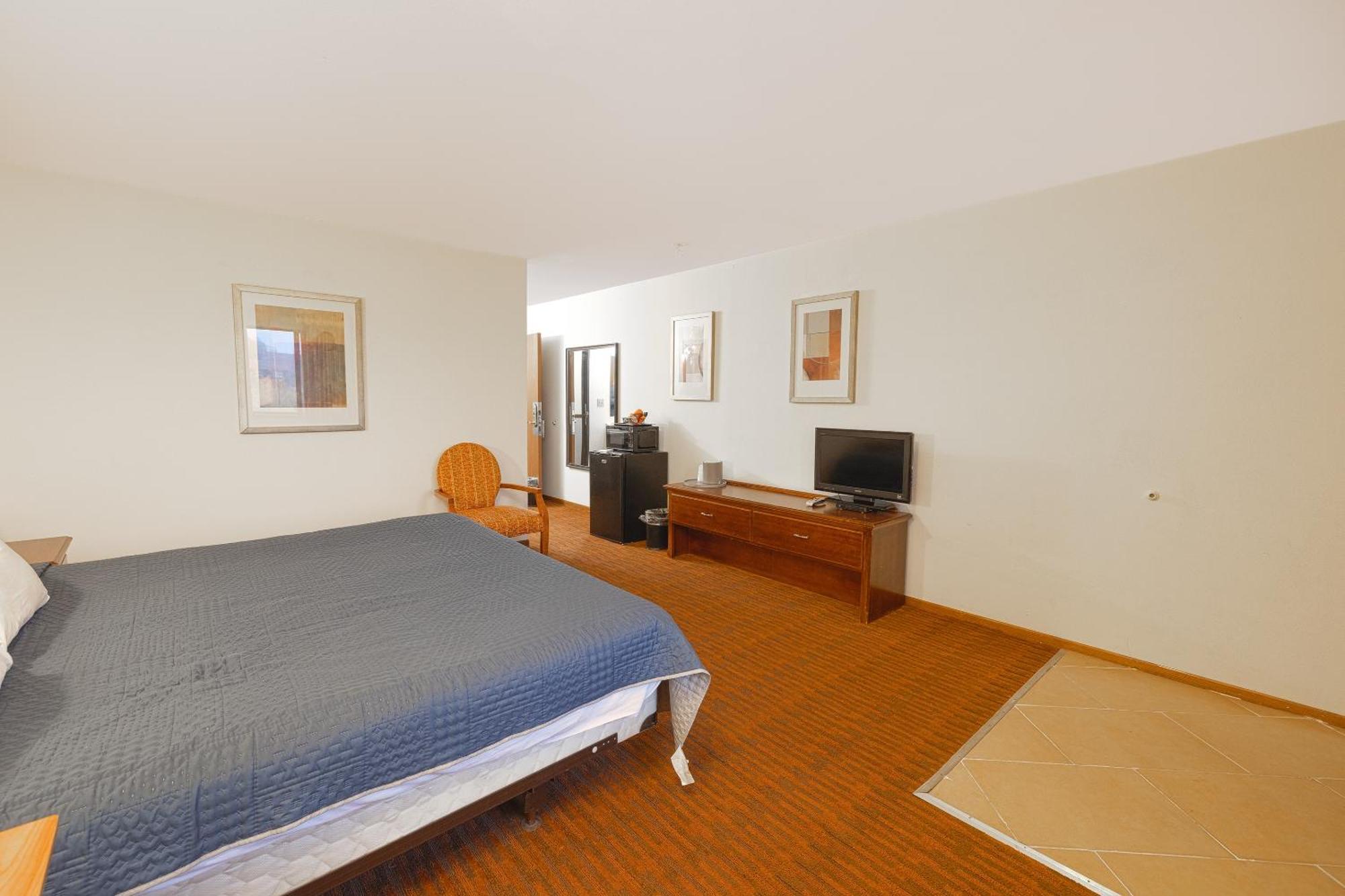 And By Oyo Inn 2*