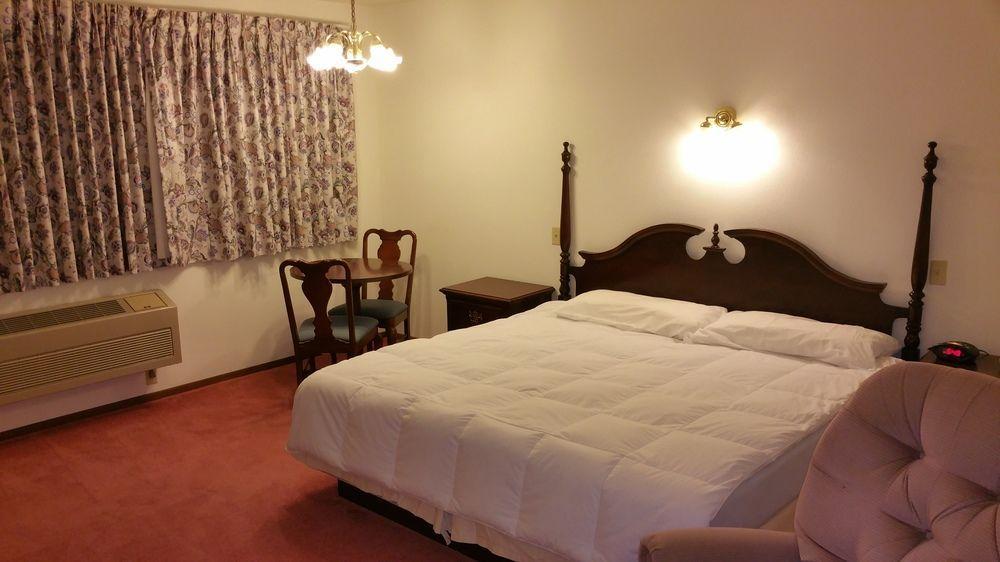 And By Oyo Inn