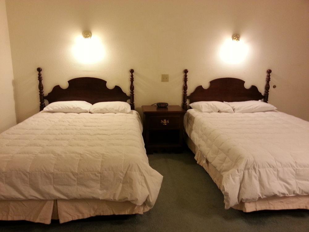 And By Oyo Inn Harlan