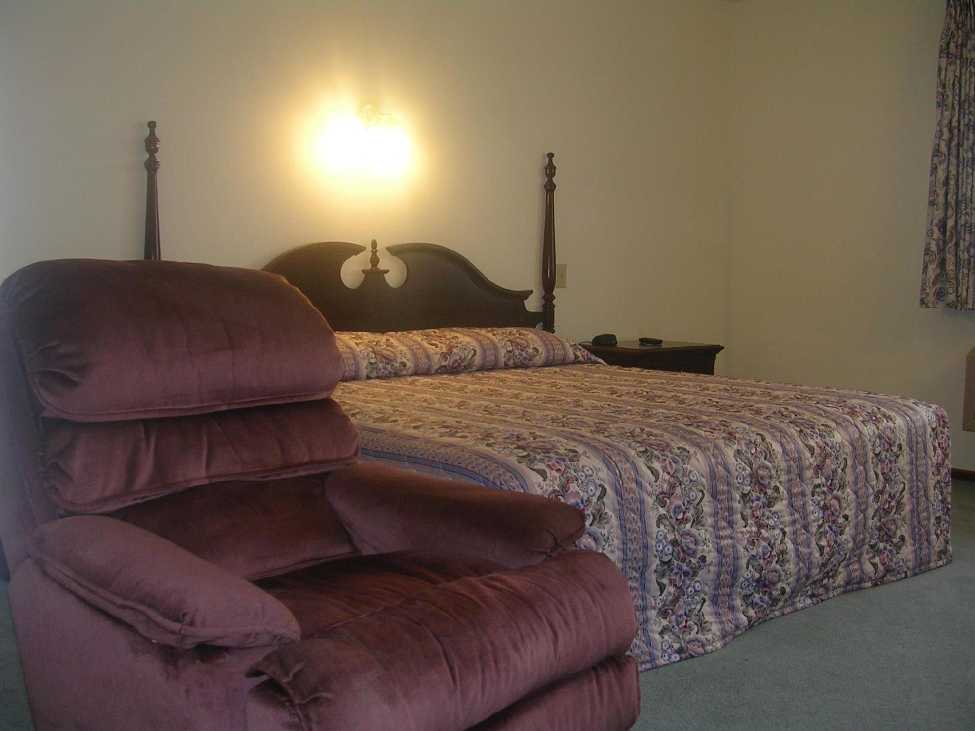 And By Oyo Inn Harlan